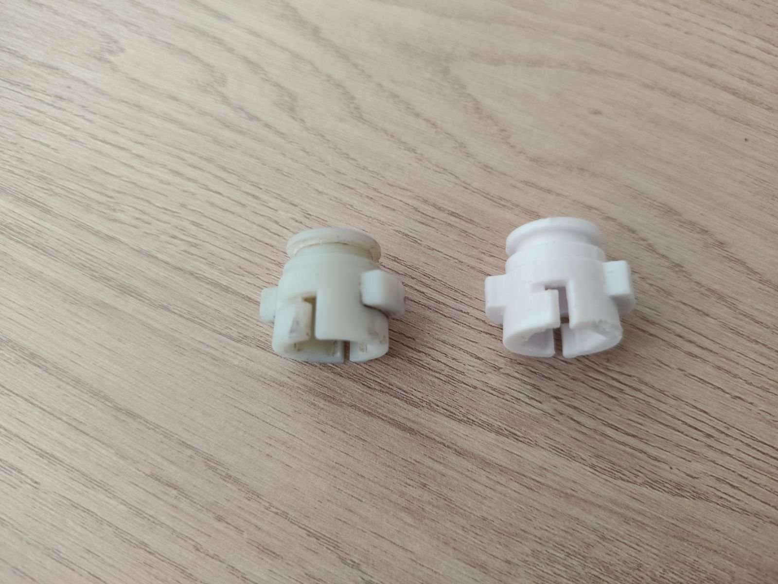 Pièce d’origine et sa reproduction imprimée en 3D